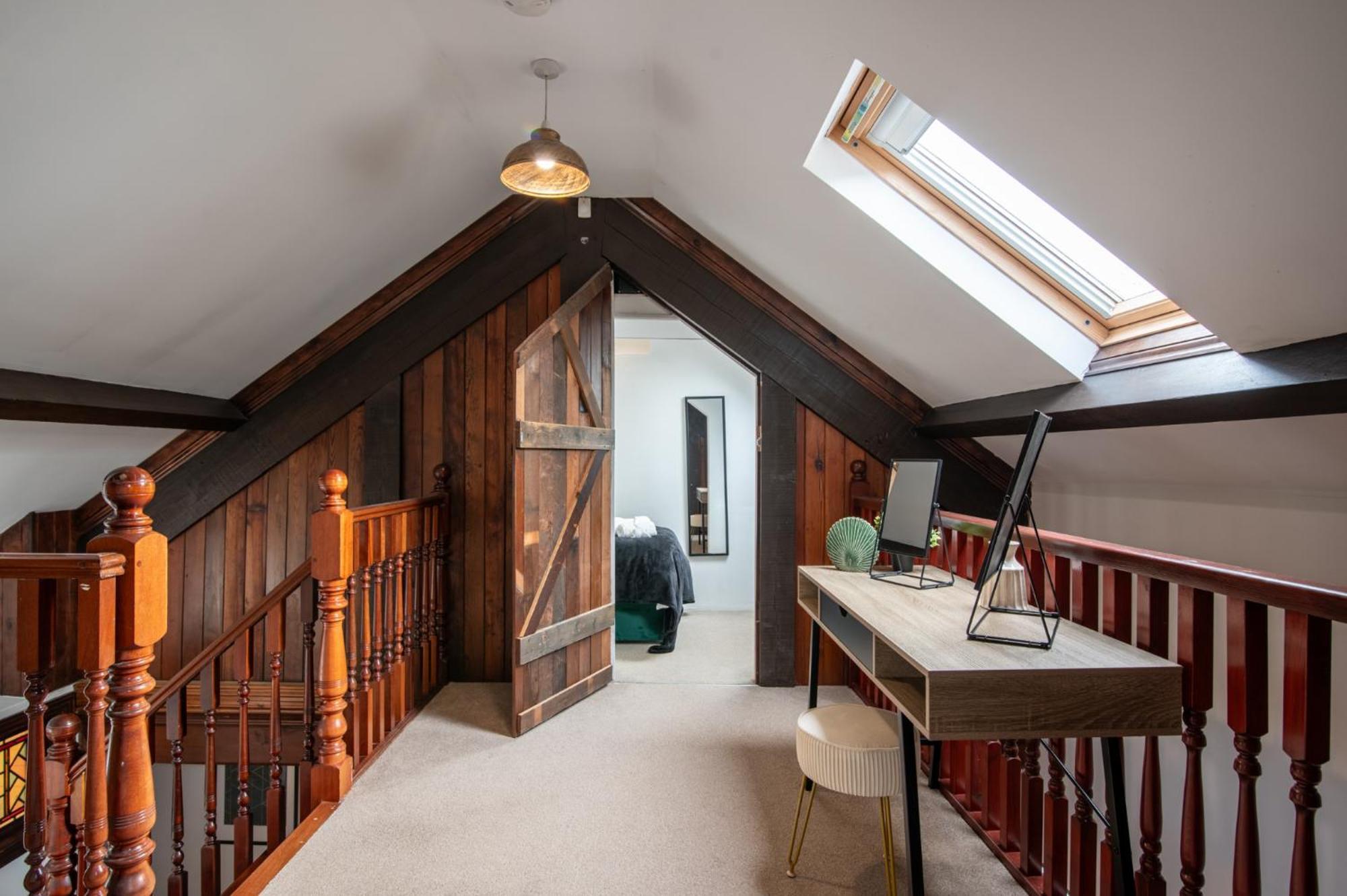 Madison House - Converted Church 5 Bed بونتيبول المظهر الخارجي الصورة